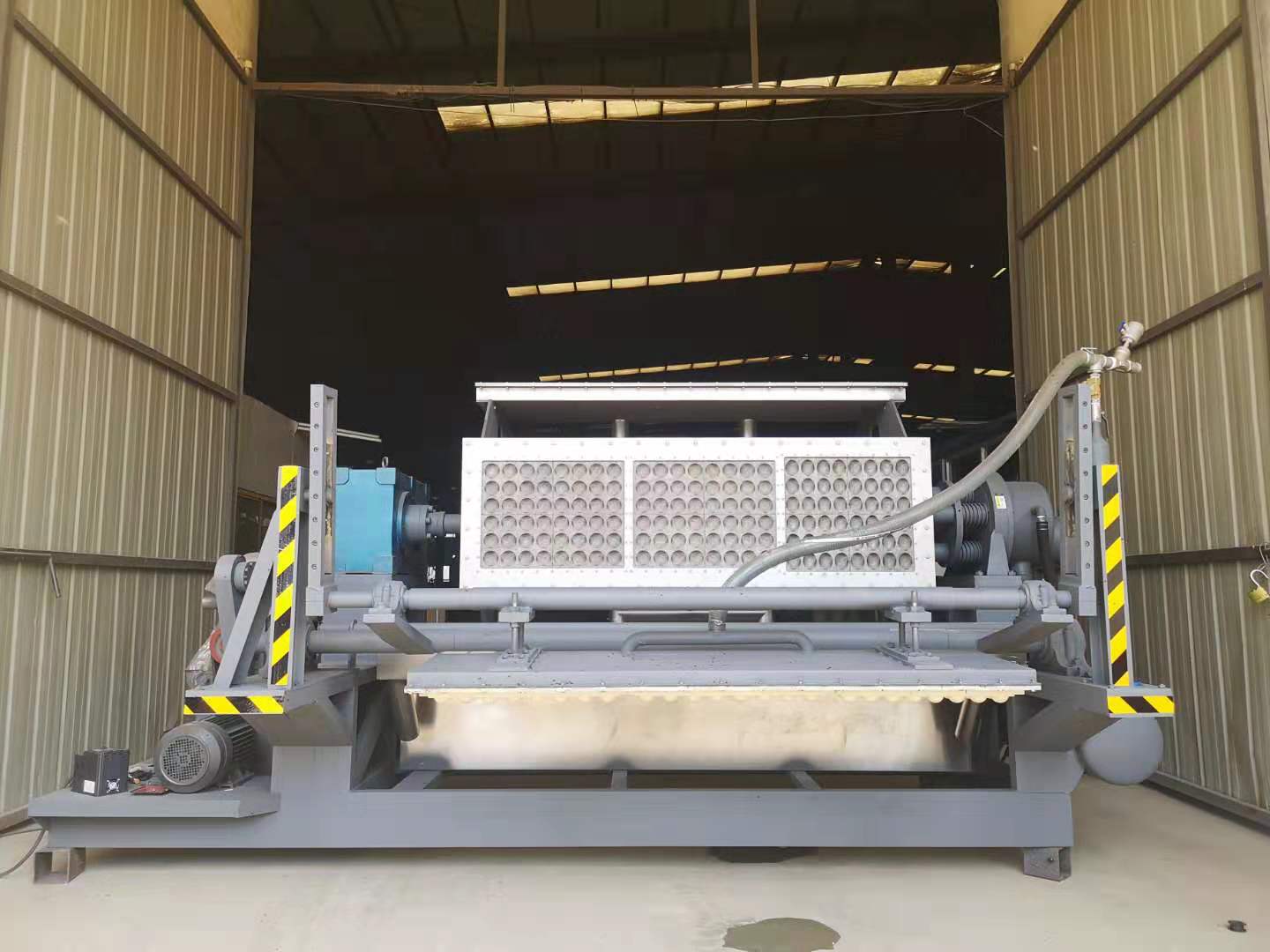 Apple Tray Making Machine